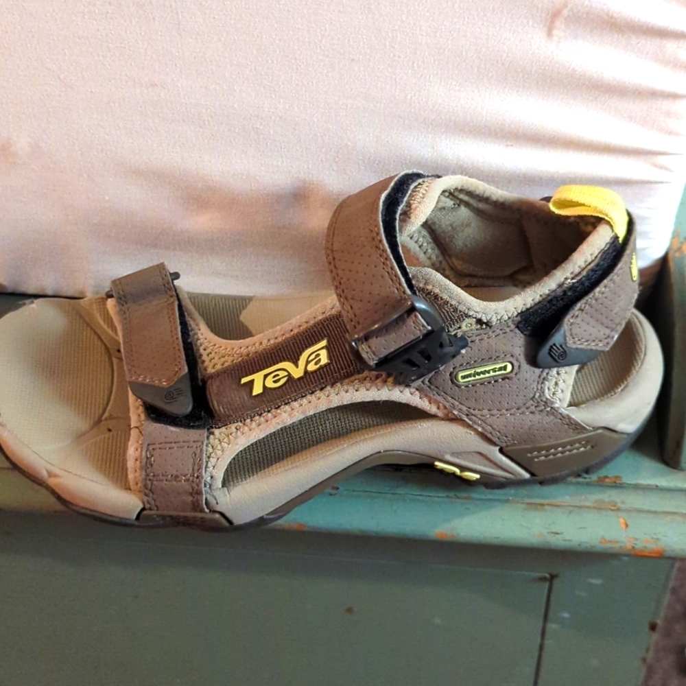 Teva open toachi women's 8